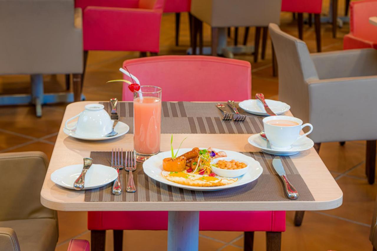 Earl'S Red Colombo Hotel Екстериор снимка
